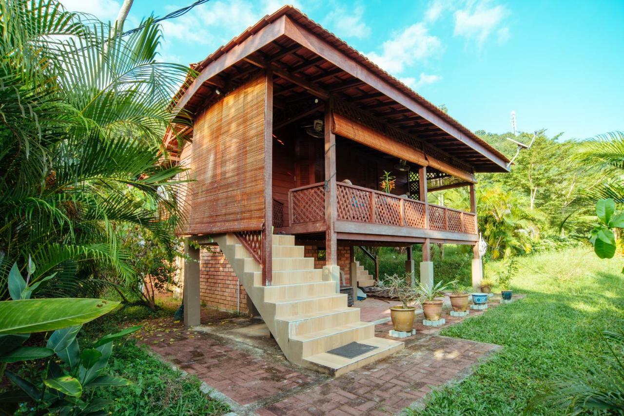 Bambu Getaway Apartamento Kuah Exterior foto